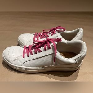 Universal Thread White Sneakers